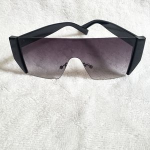 Two Tone Rimless Black Dark Gray Sunglasses